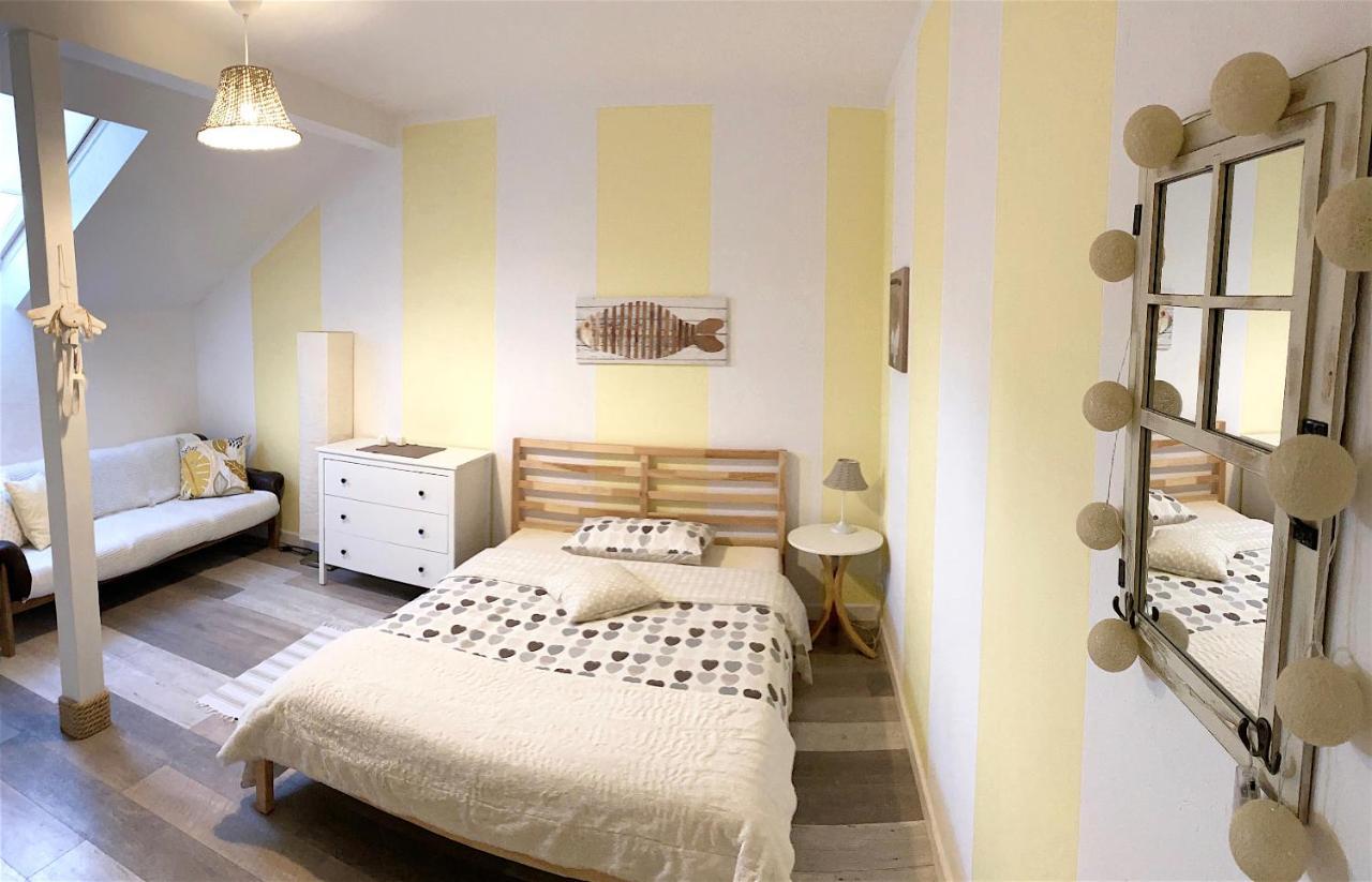 Szary Domek Apartamenty Stolpmünde Exterior foto