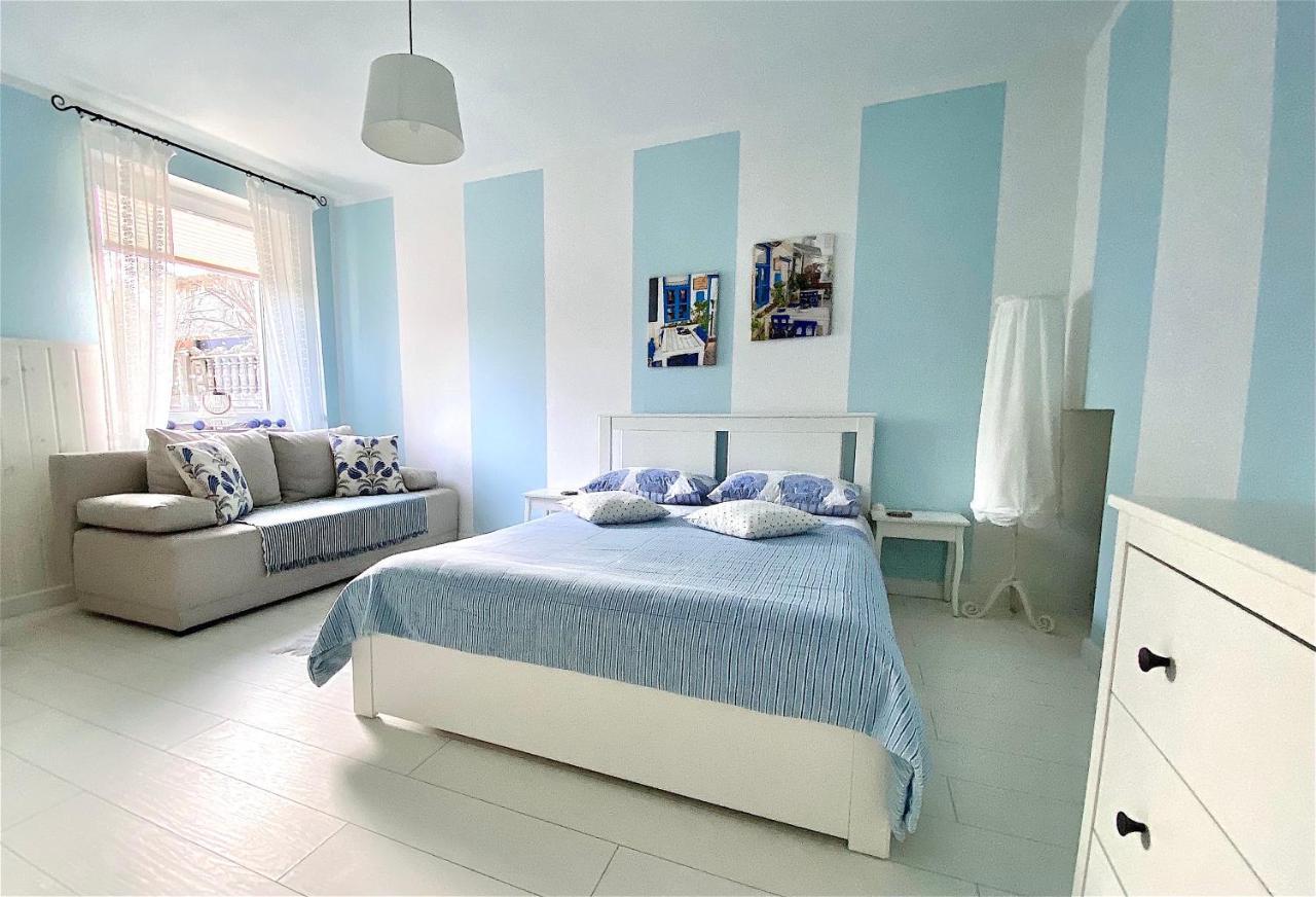 Szary Domek Apartamenty Stolpmünde Exterior foto