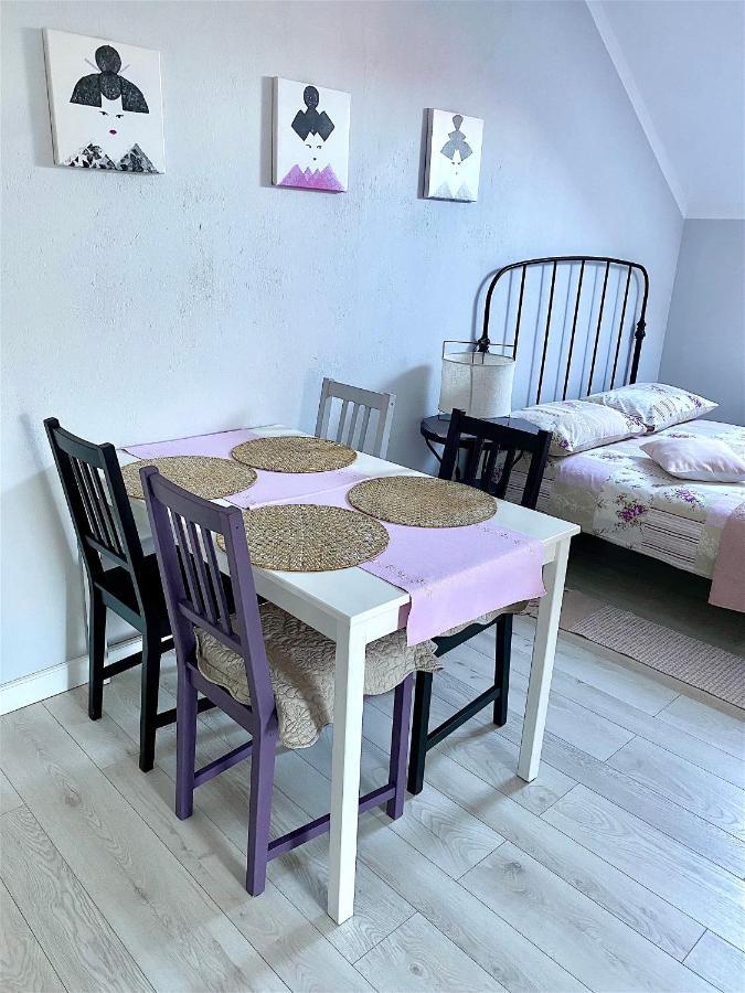 Szary Domek Apartamenty Stolpmünde Exterior foto