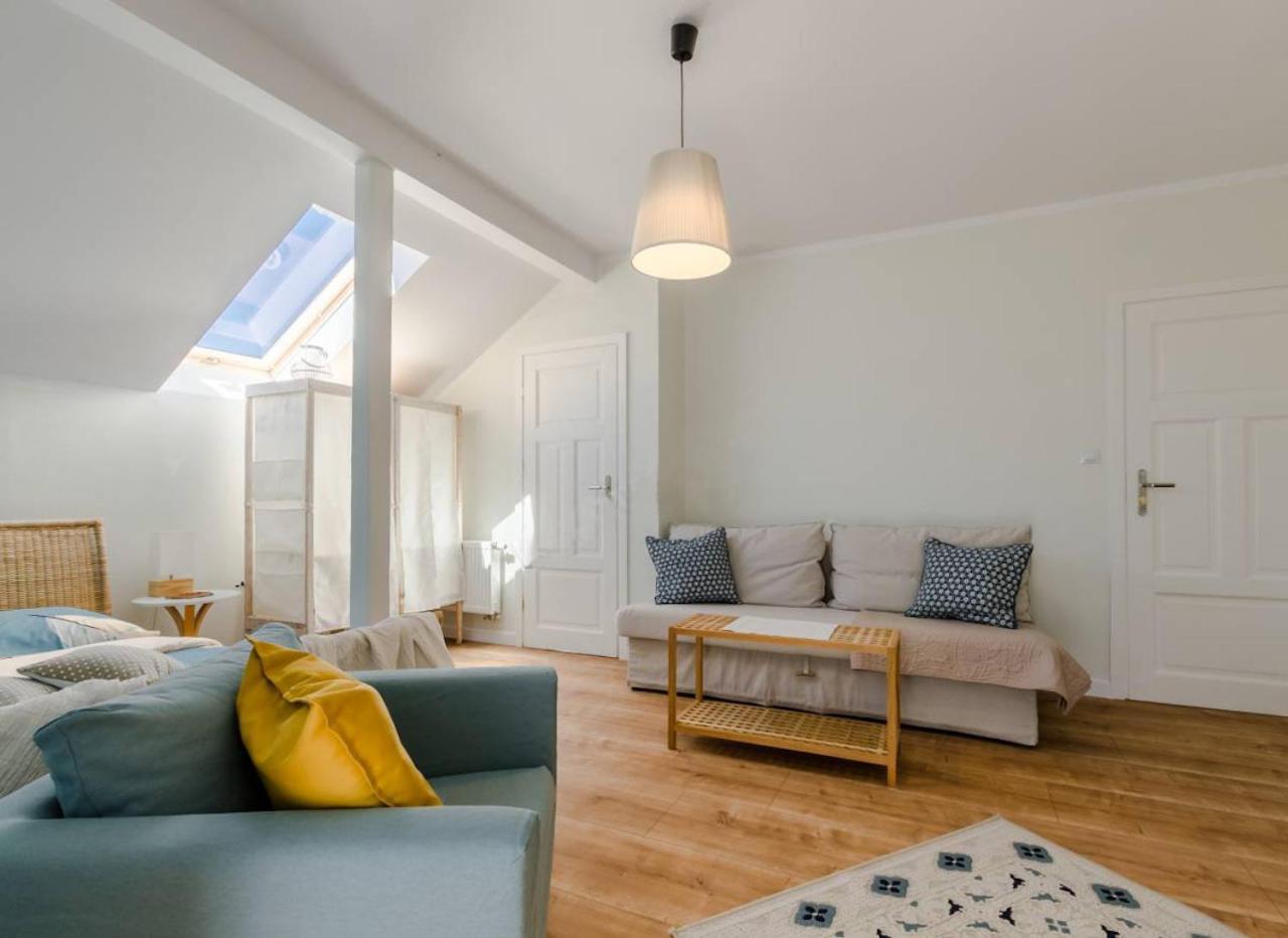 Szary Domek Apartamenty Stolpmünde Exterior foto