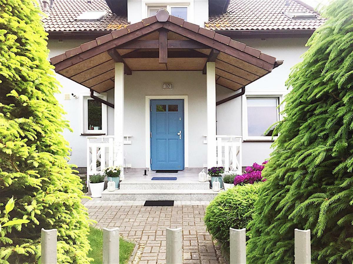 Szary Domek Apartamenty Stolpmünde Exterior foto